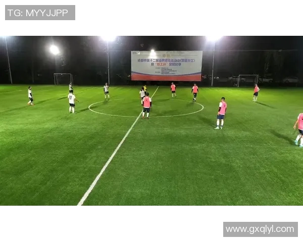 羊安足球明星赛盛况空前球迷热情高涨共庆足球盛事 羊安足球明星赛盛况空前球迷热情高涨共庆足球盛事