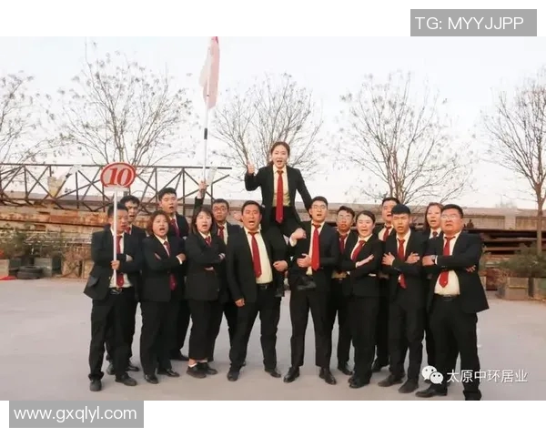 西安足球队团队协作的成功秘诀与发展策略深入分析 西安足球队团队协作的成功秘诀与发展策略深入分析