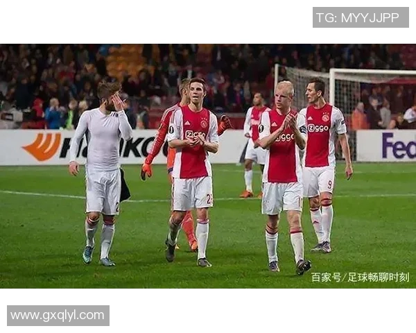 足球明星的不足之处解析及其对球队表现的影响探讨 足球明星的不足之处解析及其对球队表现的影响探讨